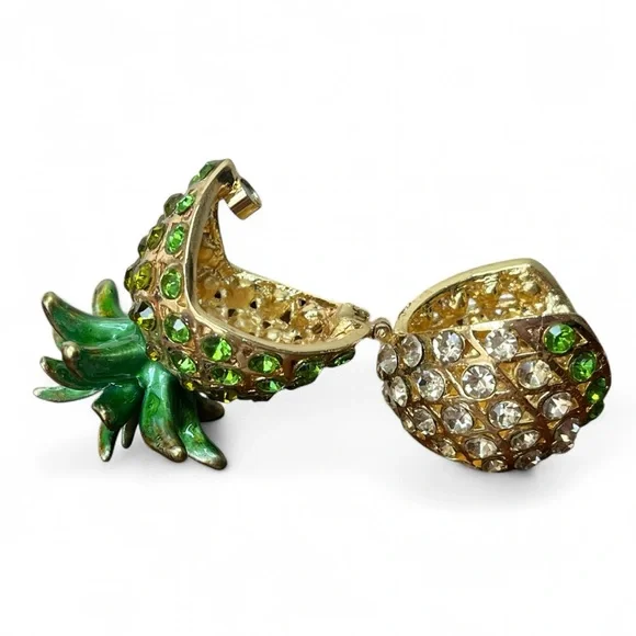 Hawaiian Pineapple Trinket Box Rhinestone Enameled Magnetic Closure Green - Picture 7 of 11